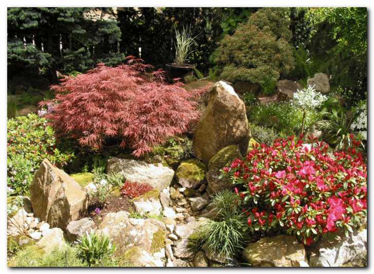 Pokon�na skala predstavlja<br> goro Sumeru (sredi��e sveta)